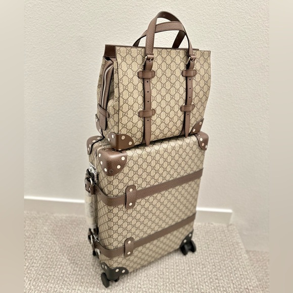 GUCCI Tote/Handbag - Picture 16 of 17